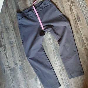 Old Navy Pixie Ankle Pants Gray 6R mid rise